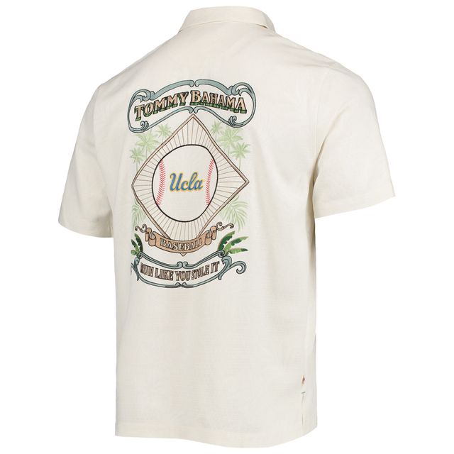 Chemise boutonnée Tommy Bahama blanche UCLA Bruins Run Like You Stole It Camp pour hommes