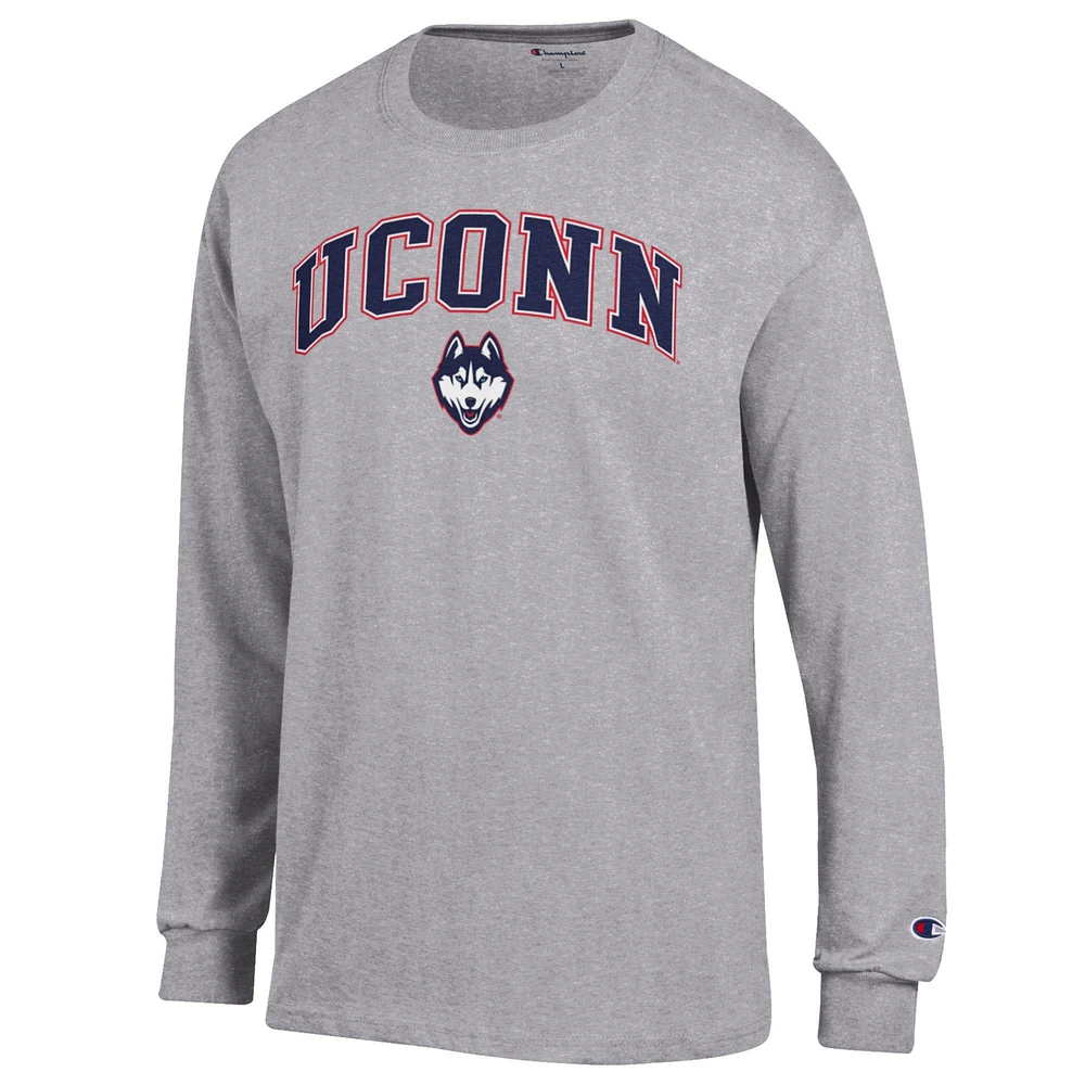 T-shirt à manches longues avec logo Arch Over Champion Heather Grey pour homme des Huskies de l'UConn