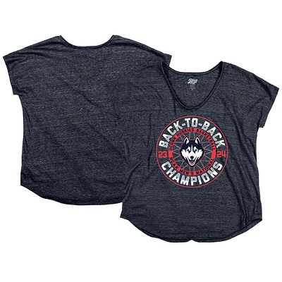 Bleu marine 84 UConn Huskies Champions nationaux de basket-ball masculin dos à la NCAA T-shirt coupe relax