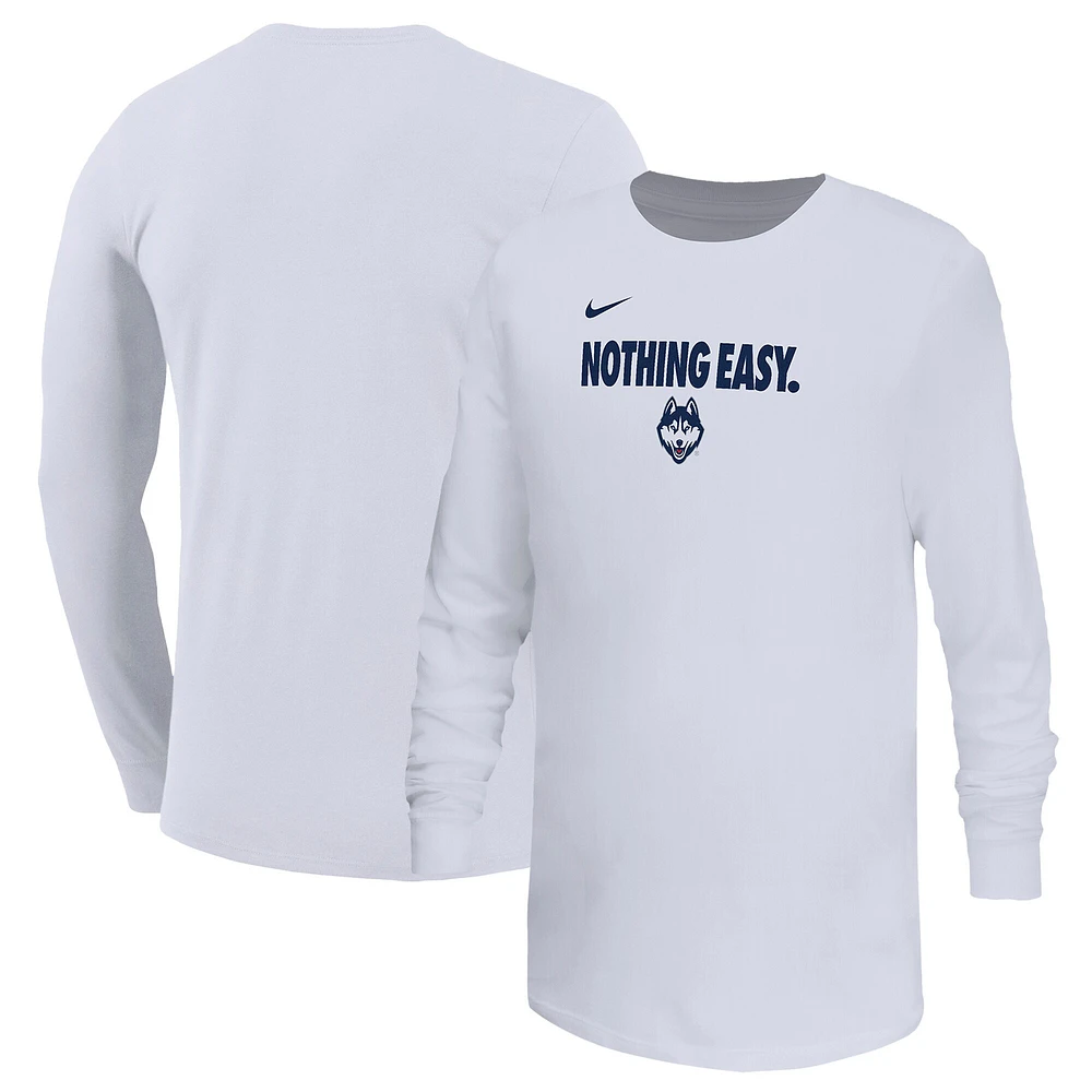 T-shirt à manches longues Nike UConn Huskies 2025 On-Court Bench pour jeunes Blanc