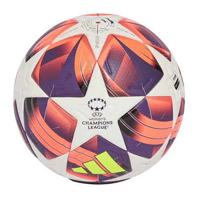 Ballon de football adidas de la phase de groupes de la Ligue des champions féminine de l'UEFA 2024