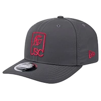 Casquette extensible à bouton-pression 9SEVENTY USC Trojans de New Era pour homme, couleur anthracite