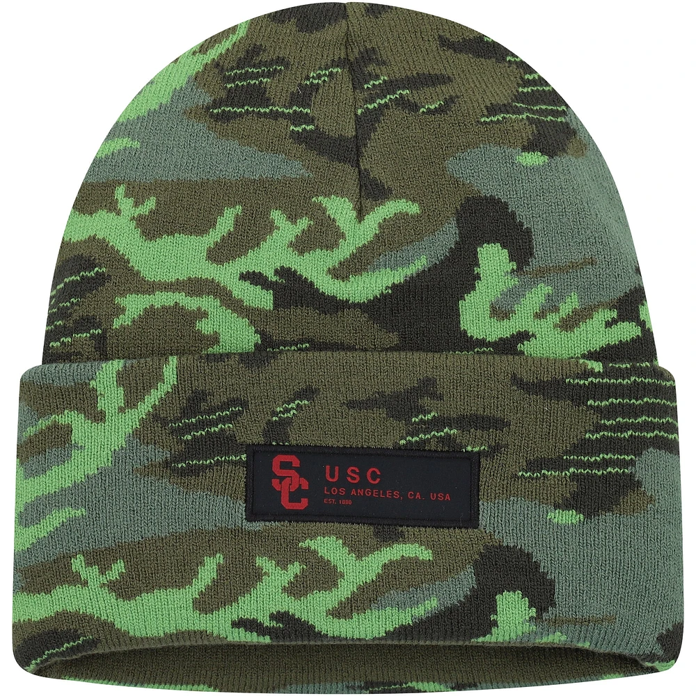 Bonnet en tricot à revers Nike USC Trojans Veterans Day Camo pour homme