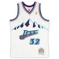 Karl Malone Utah Jazz Autographed Mitchell & Ness White 1996 Swingman Jersey