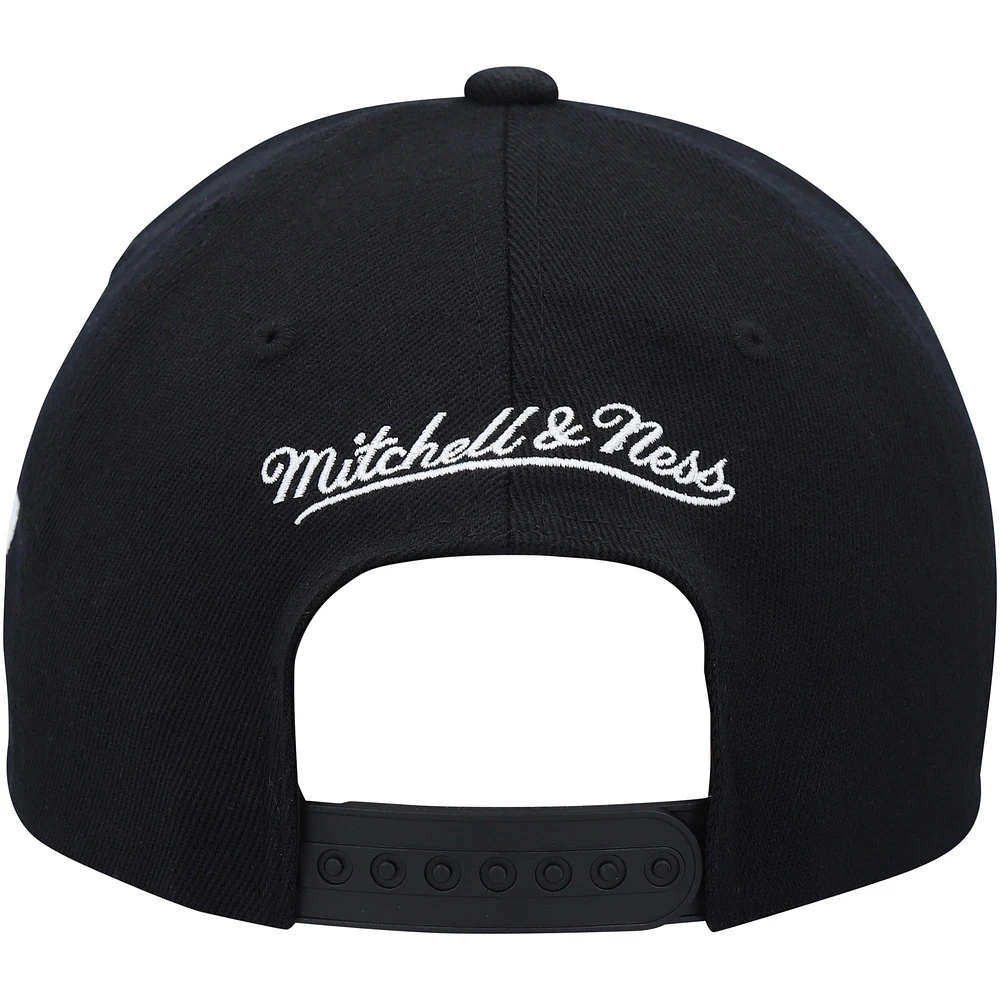 Mitchell & Ness pour homme Noir Utah Jazz MVP Team Script 2.0 Stretch Snapback Hat