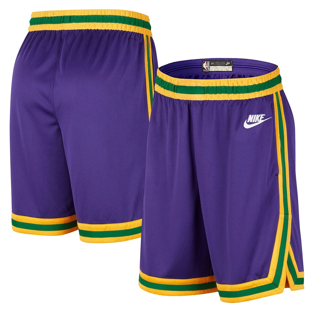 Short Nike violet Utah Jazz 2023/24 édition classique pour homme Hardwood Classics Performance Swingman