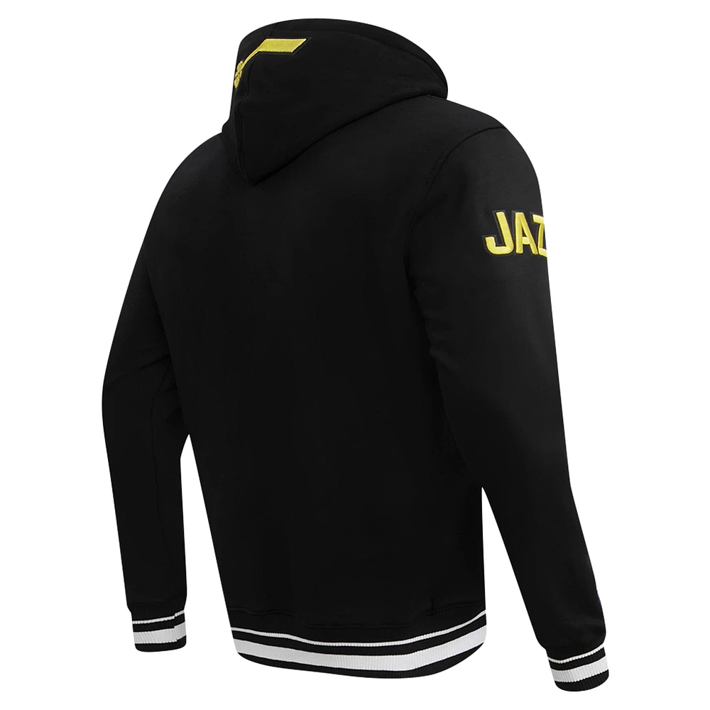 Sweat à capuche Pro Standard noir Utah Jazz Script Tail pour hommes