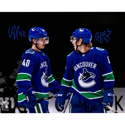 Brock Boeser et Elias Pettersson Vancover Canucks autographiés 16" x 20" photographie de projecteur