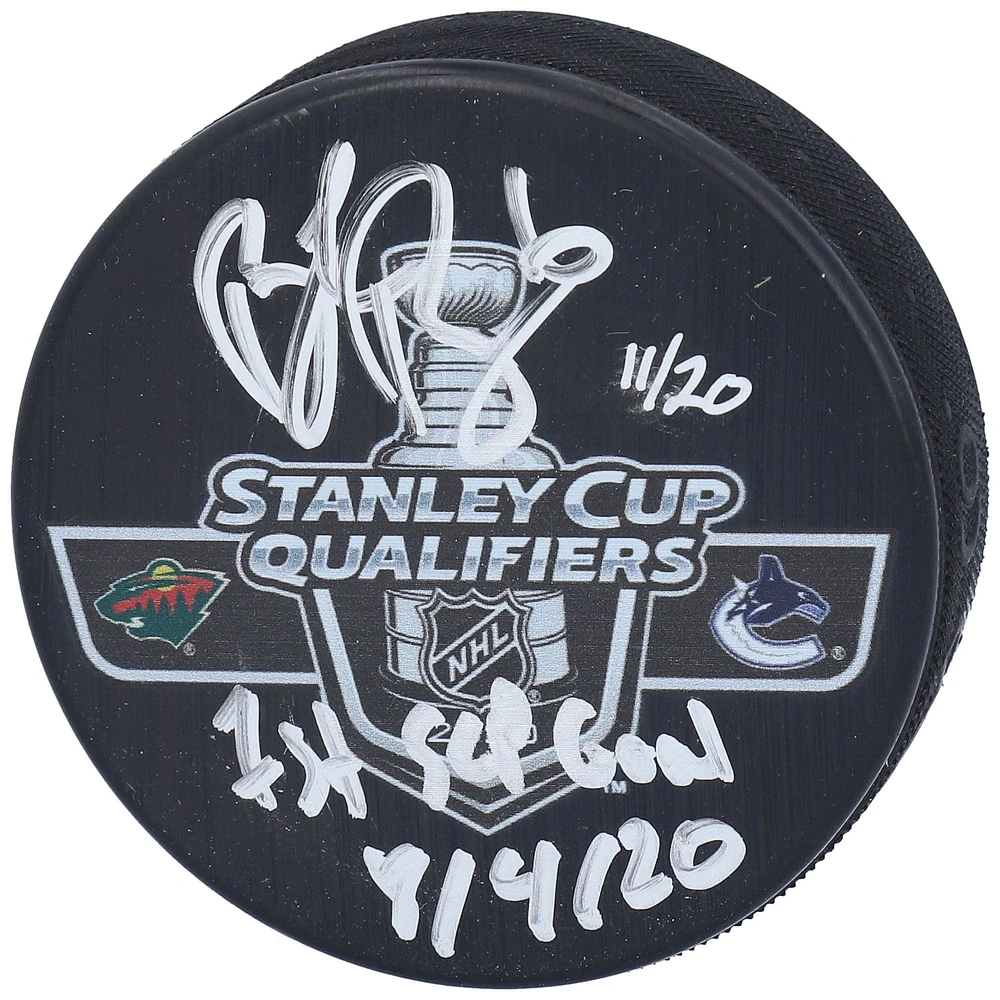 Rondelle autographiée par Brock Boeser des Canucks de Vancouver lors du match de qualification pour la Coupe Stanley 2020 contre le Wild du Minnesota avec l'inscription « 1st SCP Goal 8/4/20 » - Édition limitée à 20 exemplaires