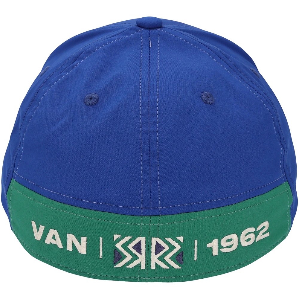 Casquette rétro inversée autographiée par Ilya Mikheyev des Canucks de Vancouver 2022-23