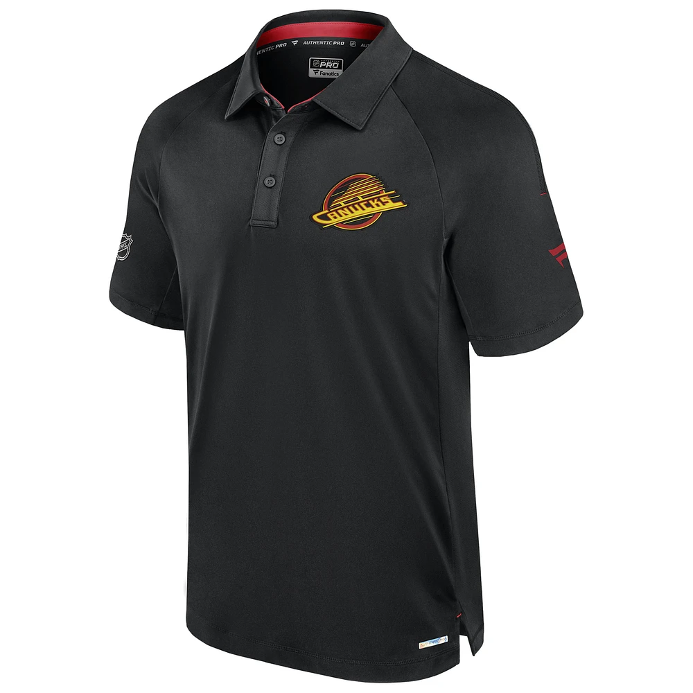 Polo authentique Pro Fanatics noir pour homme des Vancouver Canucks