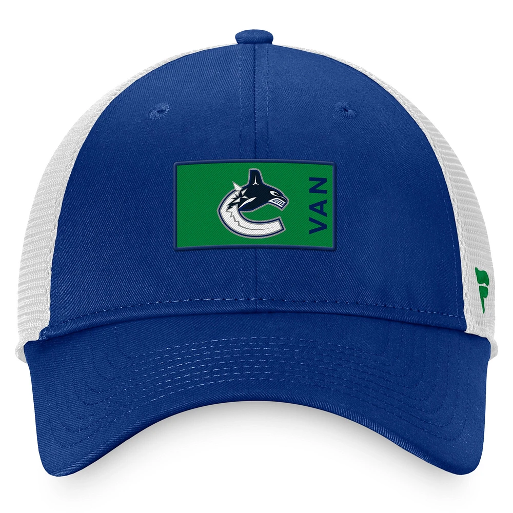 Fanatics Blue Vancouver Canucks 2022 NHL Draft pour hommes - Casquette réglable authentique Pro Rink Trucker