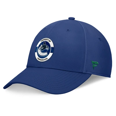 Casquette flexible bleue authentique pour le camp d'entraînement professionnel des Canucks de Vancouver Fanatics hommes