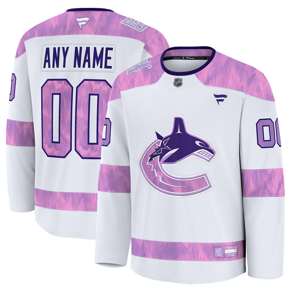 Maillot d'entraînement personnalisé Vancouver Canucks 2024 Hockey Fights Cancer pour hommes Fanatics White