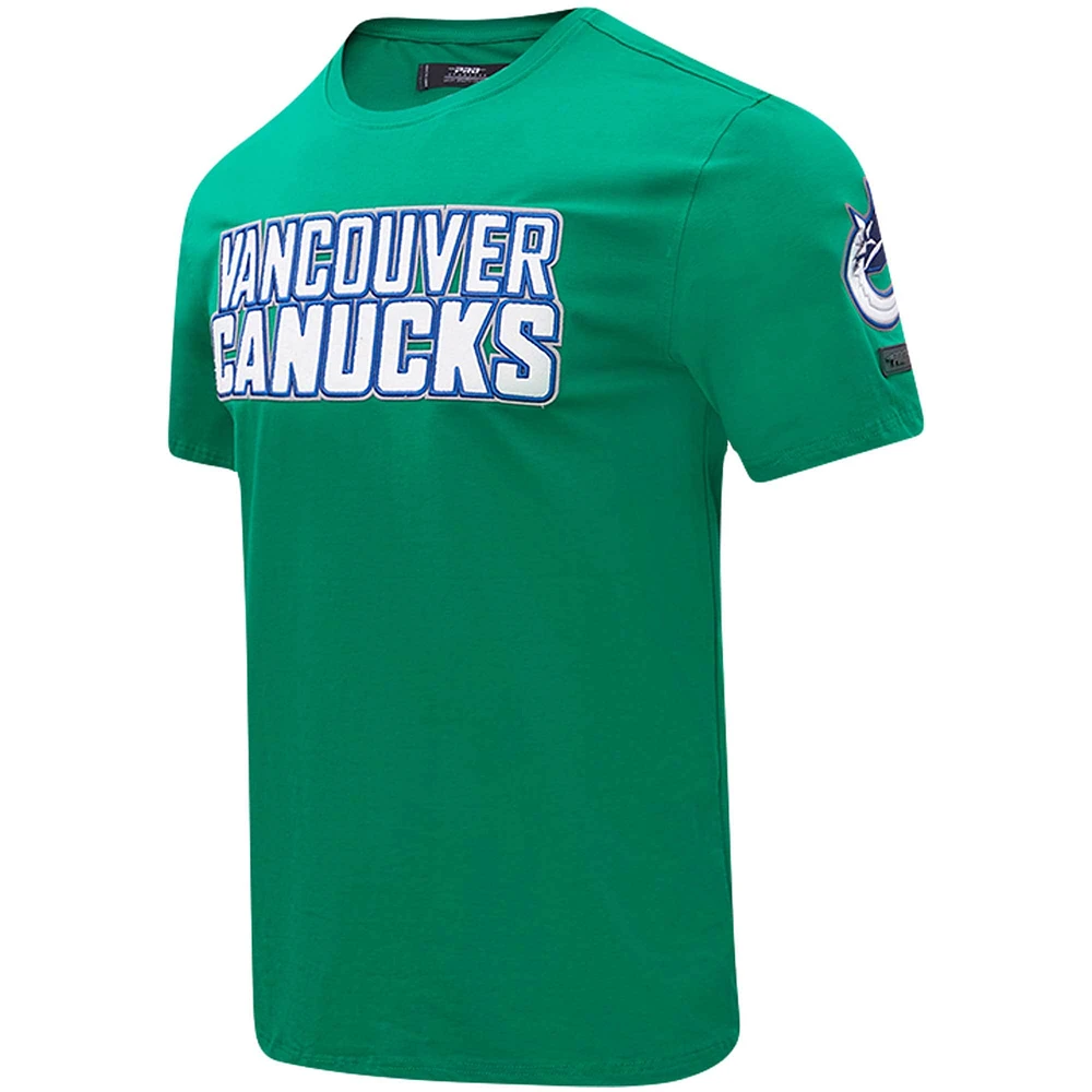 T-shirt en chenille classique des Canucks de Vancouver Pro Standard vert pour homme