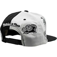 Men's Mitchell & Ness Black/White Vancouver Grizzlies Hardwood Classics Night & Day Snapback - Hat