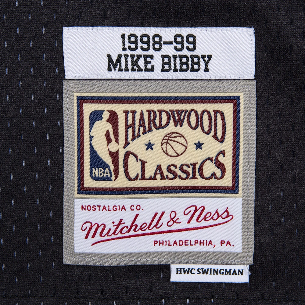 Hommes Mitchell & Ness Mike Bibby Black Vancouver Grizzlies - Lost on Mars Reload Swingman Jersey