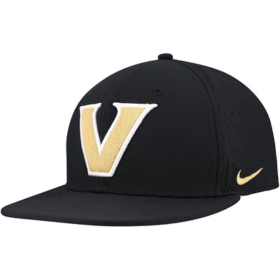 Men's Nike Black Vanderbilt Commodores 2025 On-Field True Performance Baseball Fitted Hat