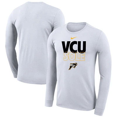 T-shirt à manches longues Nike VCU Rams 2023 On Court Bench blanc