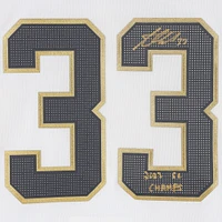 Maillot adidas authentique blanc autographié par Adin Hill Vegas Golden Knights et écusson de la finale de la Coupe Stanley 2023 avec l'inscription « 2023 SC Champs »