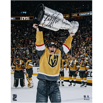 Photographie autographiée de 16" x 20" de Brett Howden, champion de la Coupe Stanley 2023, lors de la levée de la Coupe