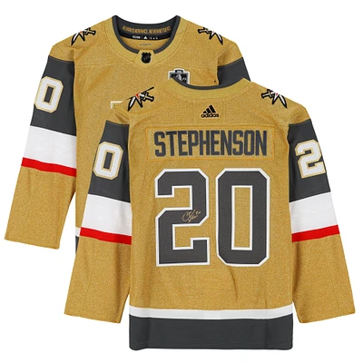 Maillot Adidas authentique doré autographié par Chandler Stephenson des Vegas Golden Knights, champions de la Coupe Stanley 2023, avec écusson de la Coupe Stanley