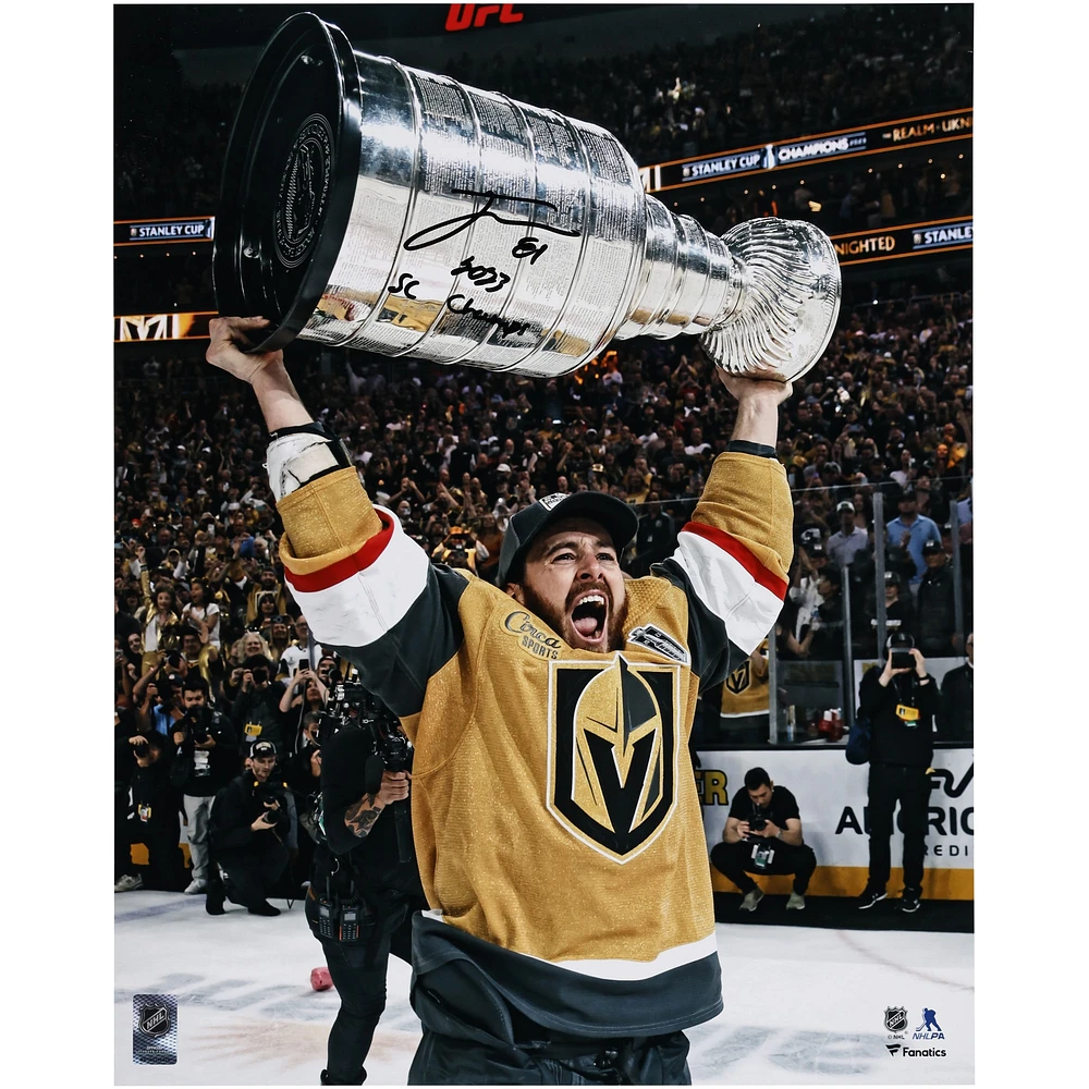 Photographie autographiée de Jonathan Marchessault des Golden Knights de Vegas, champions de la Coupe Stanley 2023, 16" x 20" avec l'inscription "2023 SC Champs"