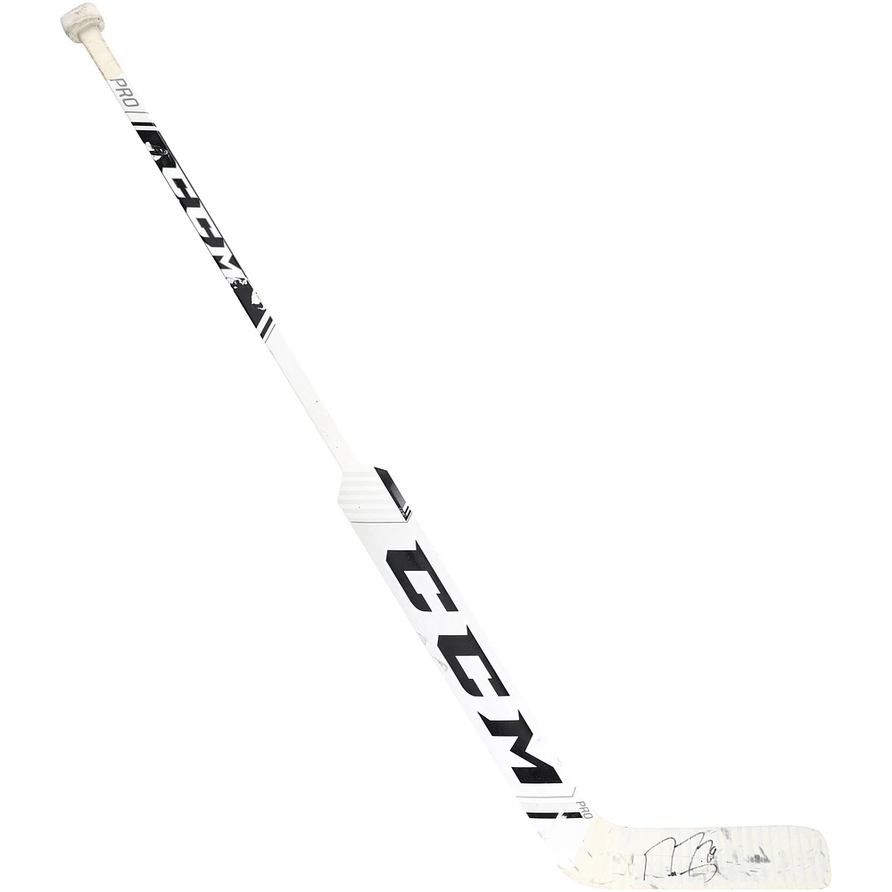 Bâton CCM blanc autographié par Marc-André Fleury des Golden Knights de Vegas contre les Coyotes de l'Arizona le 1er mai 2021 - Victoire en carrière n° 489
