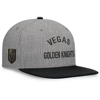 Chapeau à bretelles en cuir à bord plat Vegas Golden Knights Elements Fanatics Heather Grey pour hommes