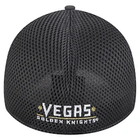 Men's New Era  Gray Vegas Golden Knights Linear Featherweight 39THIRTY Flex Hat