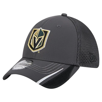 Men's New Era  Gray Vegas Golden Knights Linear Featherweight 39THIRTY Flex Hat