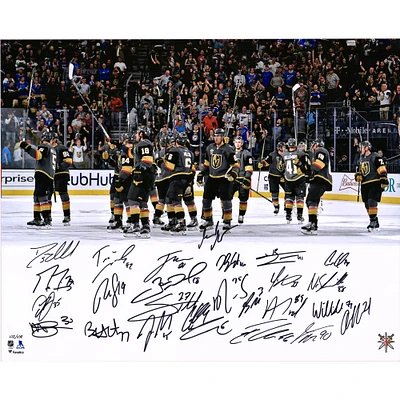 Vegas Golden Knights 2018 Western Conference Champions autographiée 16 "x 20" Stick Salute Photographie avec 26 signatures