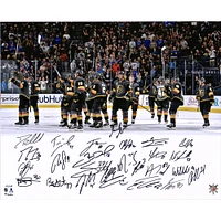 Vegas Golden Knights 2018 Western Conference Champions autographiée 16 "x 20" Stick Salute Photographie avec 26 signatures
