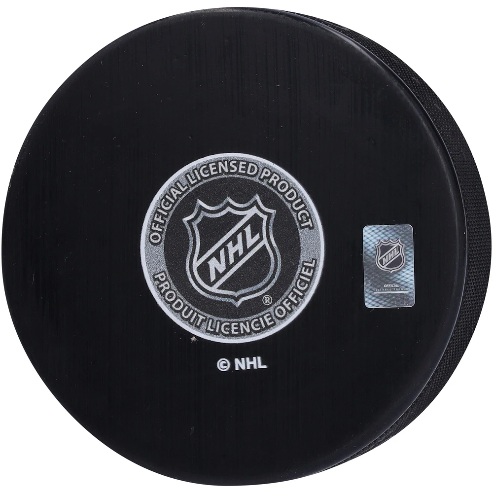 Rondelle de hockey autographiée par William Carrier des Golden Knights de Vegas