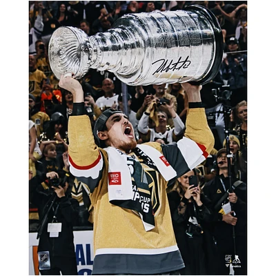 Photographie autographiée de 16" x 20" de Zach Whitecloud, champion de la Coupe Stanley 2023 des Golden Knights de Vegas