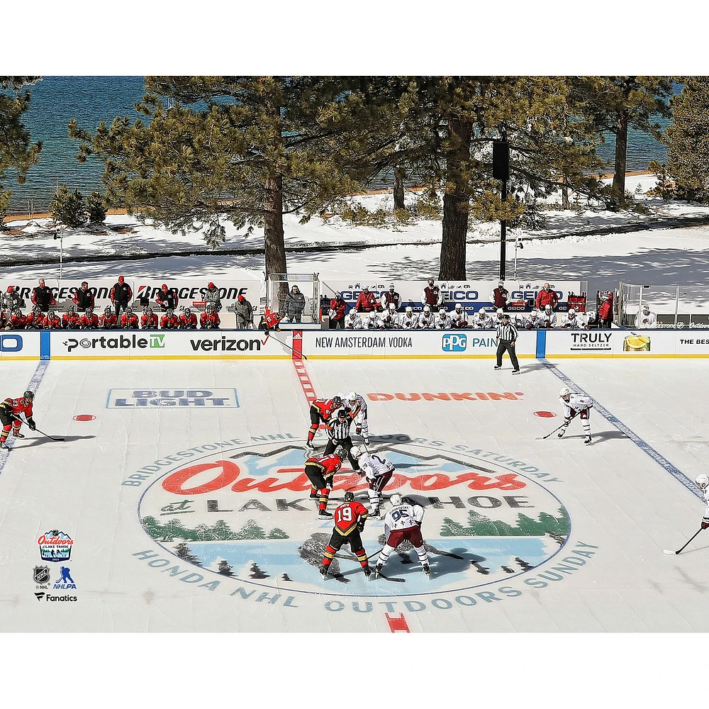 Vegas Golden Knights contre Colorado Avalanche, match non signé 2021 en extérieur au lac Tahoe, photographie aérienne