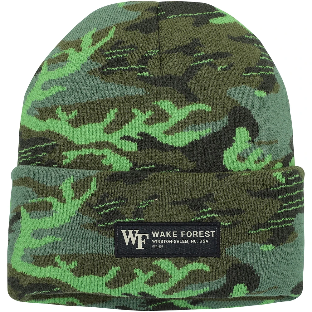 Bonnet en tricot à revers pour homme Nike Camo Wake Forest Demon Deacons Veterans Day