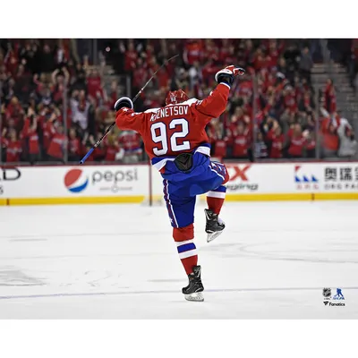 Lids T.J. Oshie Washington Capitals Fanatics Authentic Unsigned 2018 Stanley  Cup Champions Raising Photograph