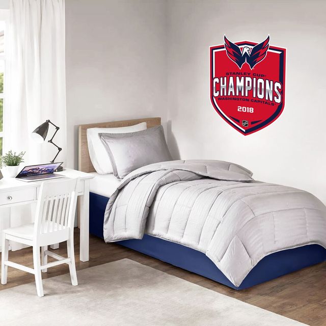 Champions de la Coupe Stanley 2018 des Capitals de Washington - 16'' x 22'' Repositionable Shield Decal