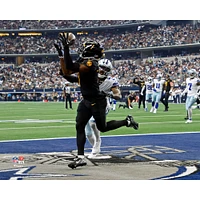 Jahan Dotson, joueur non signé des Washington Commanders, tente une prise de touchdown