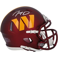Casque Riddell Speed ​​Mini autographié par Jayden Daniels Washington Commanders