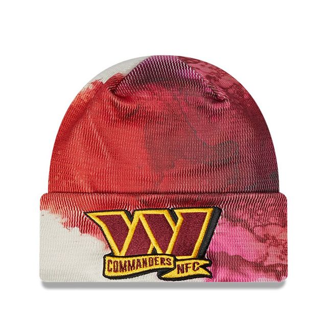 Casquette pour homme New Era bourgogne Washington Commanders 2022 Sideline - Bonnet en tricot à revers teint à l'encre