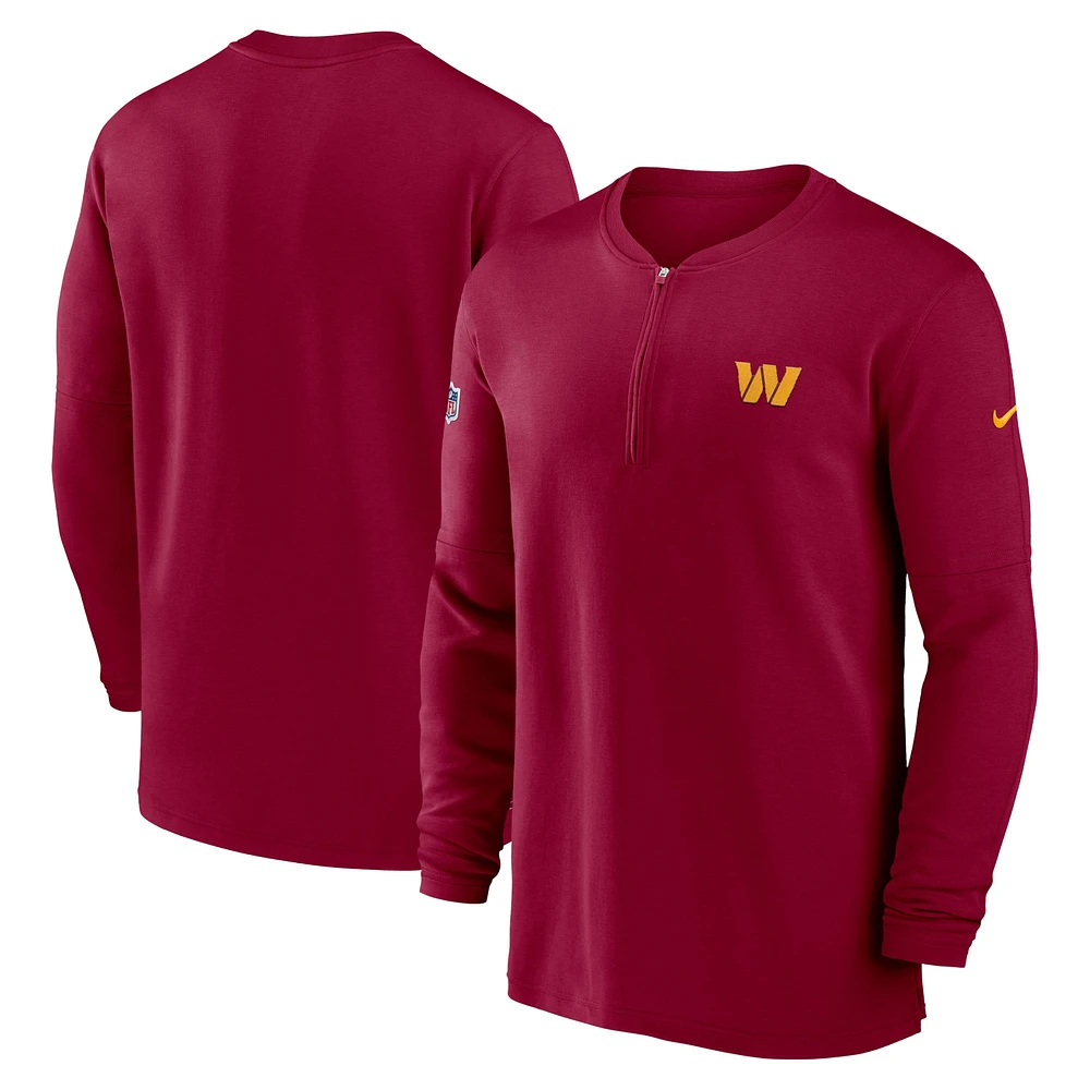 Haut Nike Bordeaux Washington Commanders 2023 Sideline Performance à manches longues et tri-mélange avec fermeture éclair quart pour homme