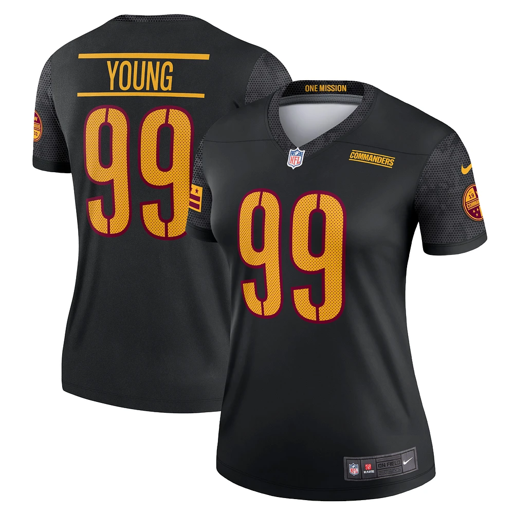 Haut de performance Nike Chase Young pour femme, noir, Washington Commanders Alternate Legend Player