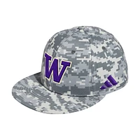 Casquette de baseball ajustée à motif camouflage pour homme des Huskies Washington adidas On-Field
