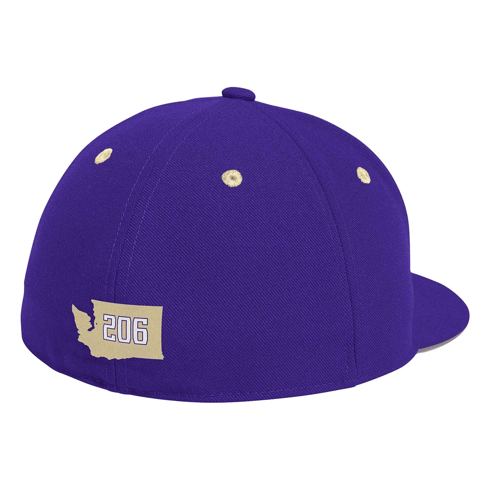 Casquette de baseball ajustée sur le terrain des Huskies Washington pour hommes adidas violette