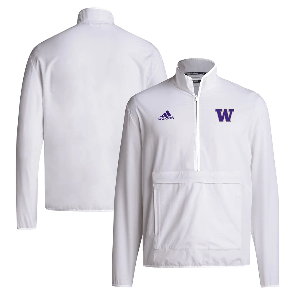 Veste adidas blanche à demi-zip pour homme Washington Huskies 2024 Coaches Sideline