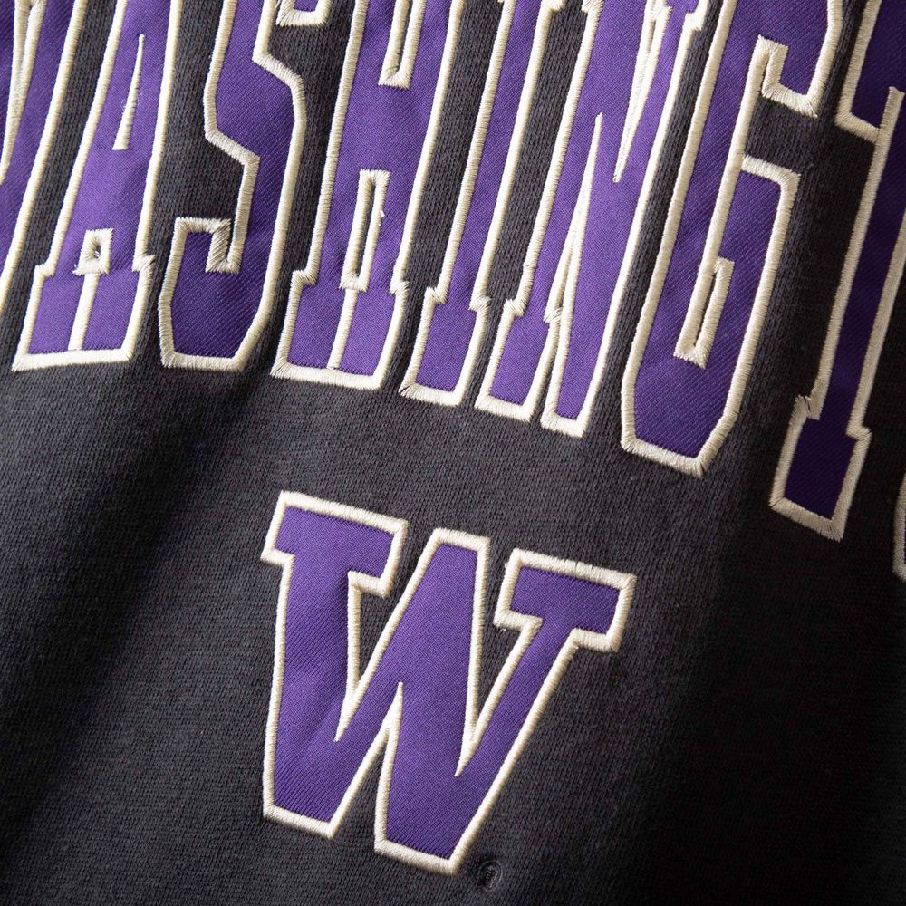 Men's Colosseum Charcoal Washington Huskies Arch & Logo Crew Neck Sweatshirt