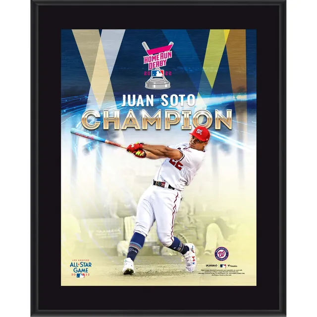 Juan Soto Washington Nationals Unsigned Poses with 2022 T-Mobile Home Run Derby Trophy Photograph