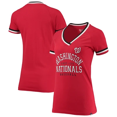 T-shirt à col en V raglan rouge Washington Nationals New Era pour femme